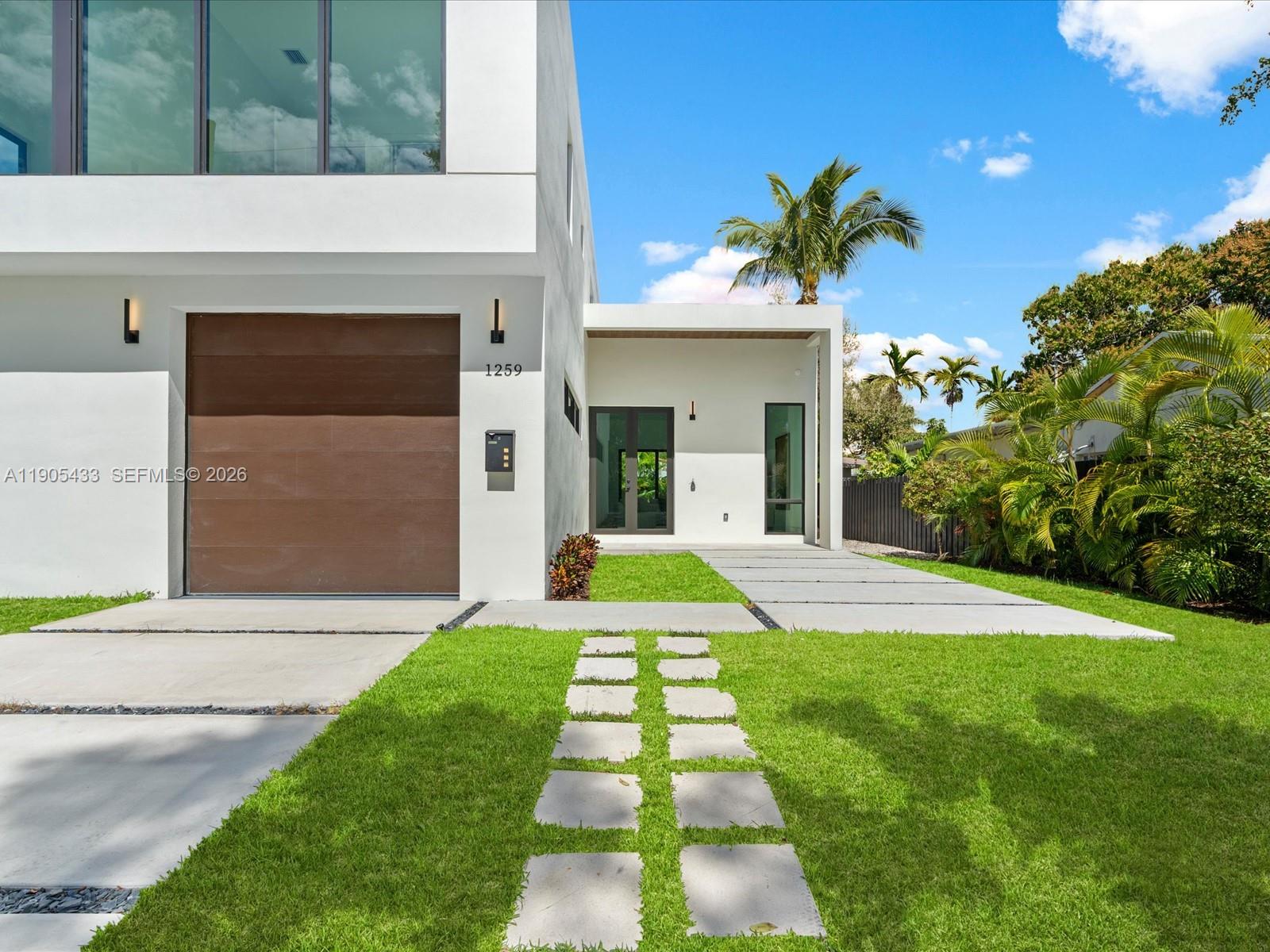 1259 SW 20th St, Miami FL 33145