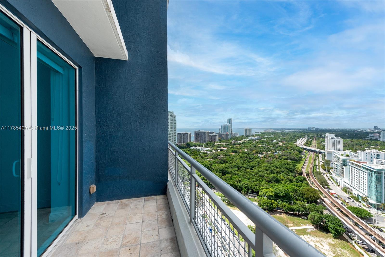 60 SW 13th St # 2609, Miami FL 33130