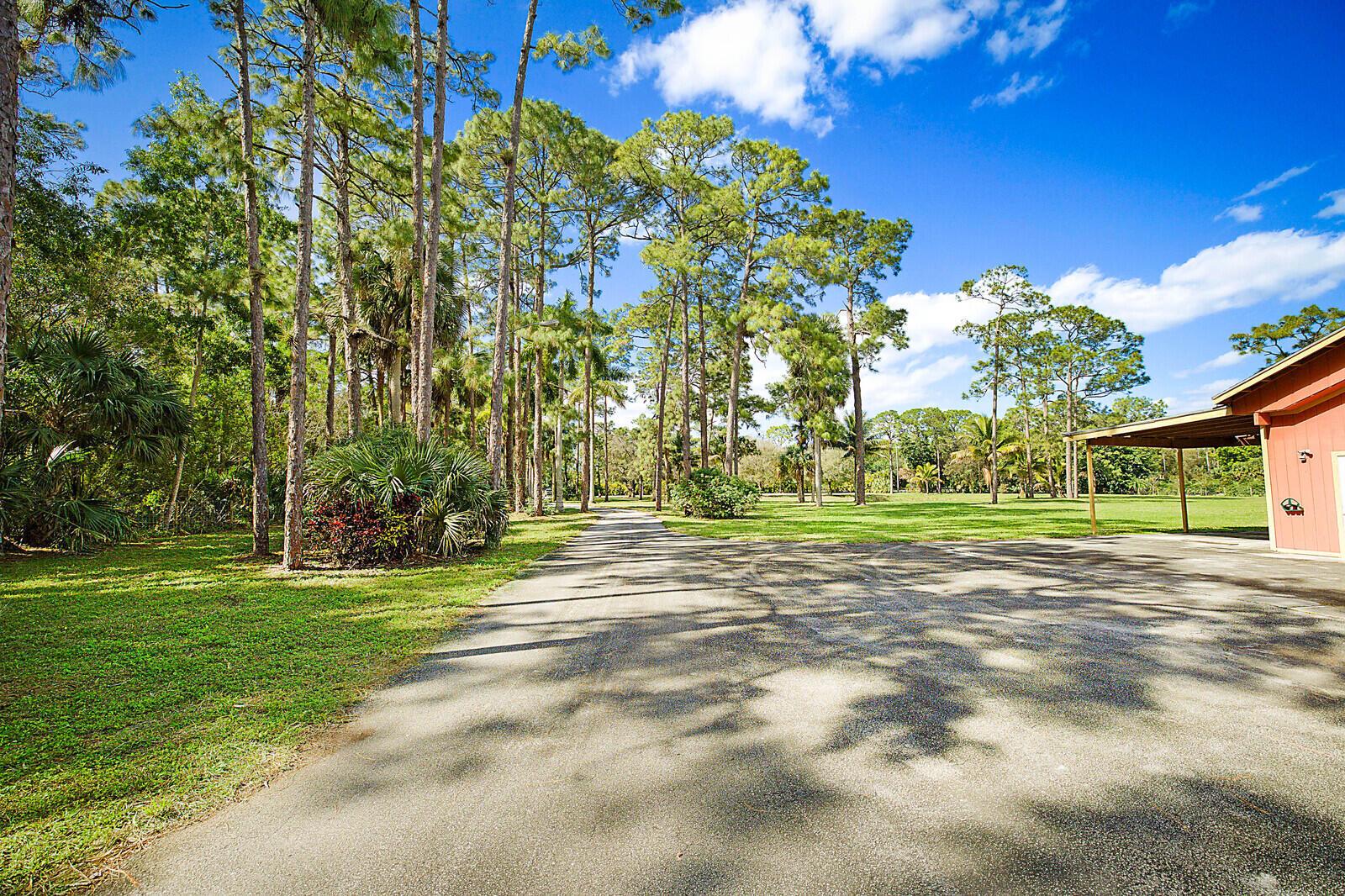STORAGE BUILDING — 2150/2140 C Road, FL, FL