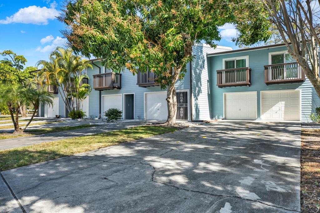 6289 93RD TERRACE N UNIT 4302