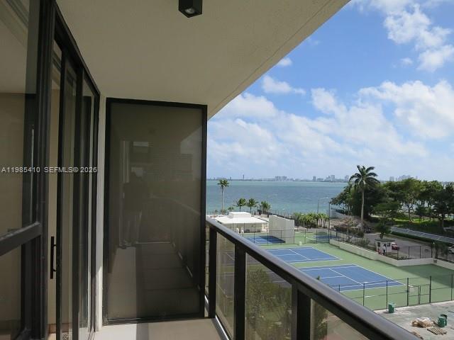600 NE 36th St # 517, Miami FL 33137