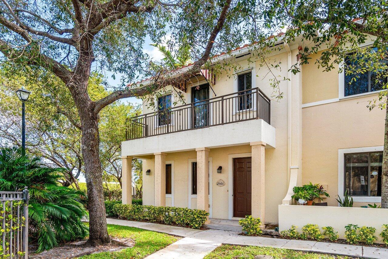2501 Venetian Court, Boynton Beach FL 33426