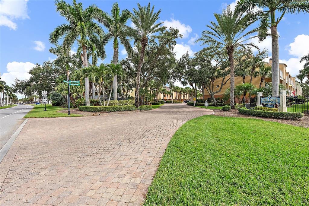551 SANDY HOOK ROAD, TREASURE ISLAND, FL — photo 3 of 30