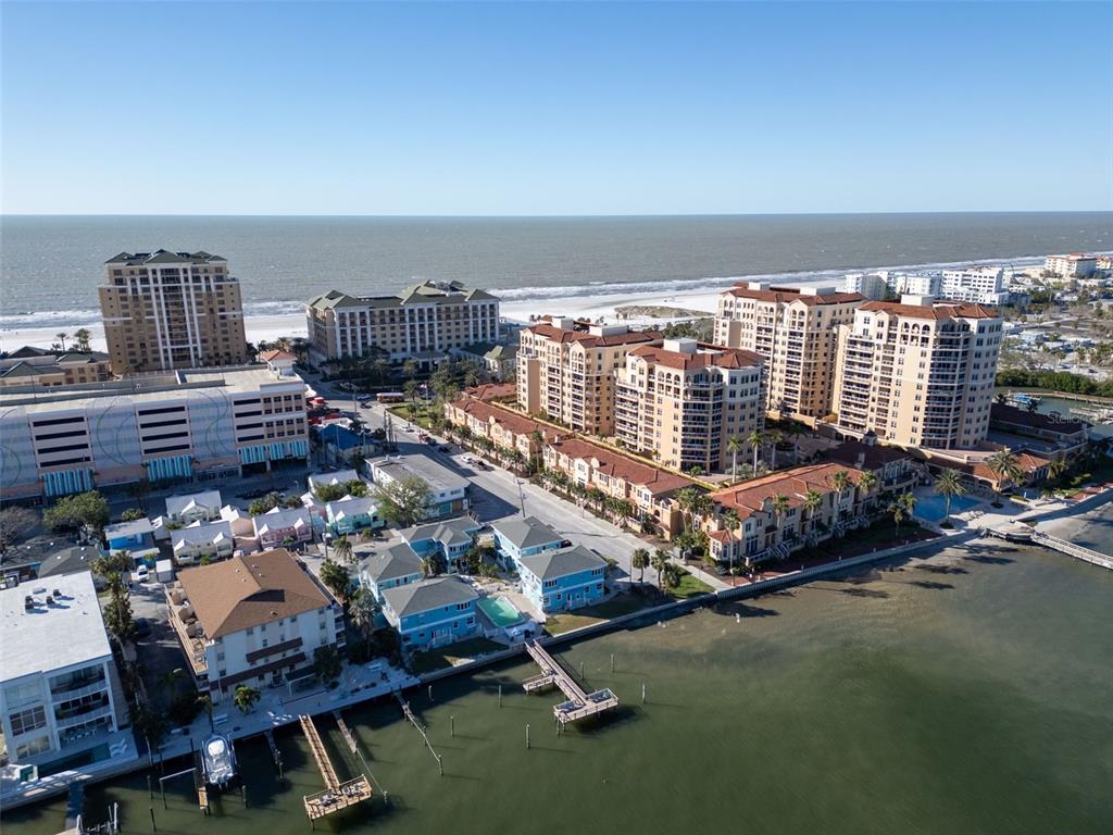 483 E SHORE DRIVE UNIT D3, CLEARWATER BEACH, FL — photo 2 of 30