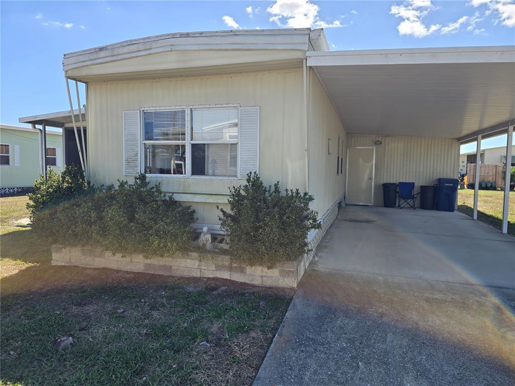 5316 53RD AVENUE E UNIT E3, BRADENTON, FL — photo 2 of 4