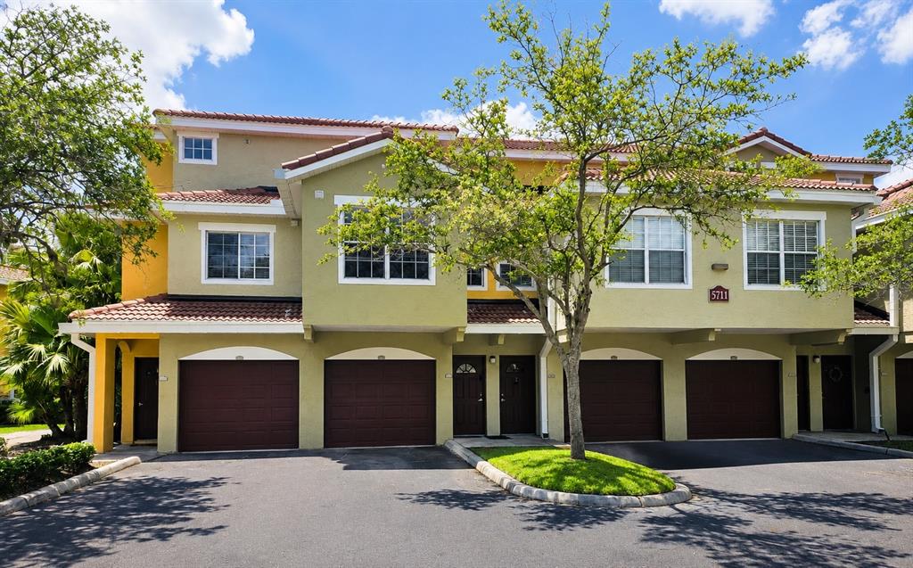 5711 BENTGRASS DRIVE UNIT 19-203