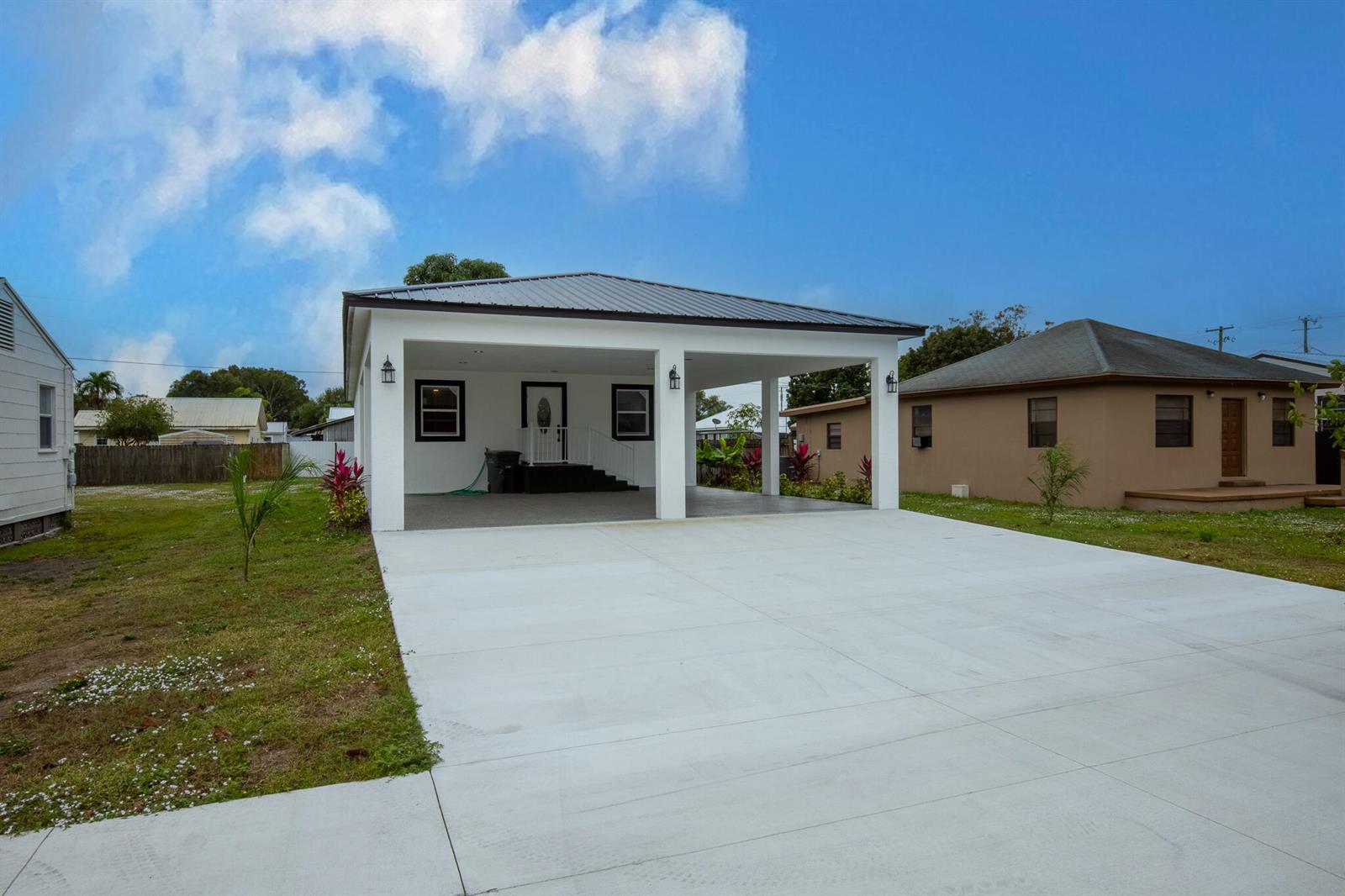 332 W Ventura Avenue, Clewiston FL 33440