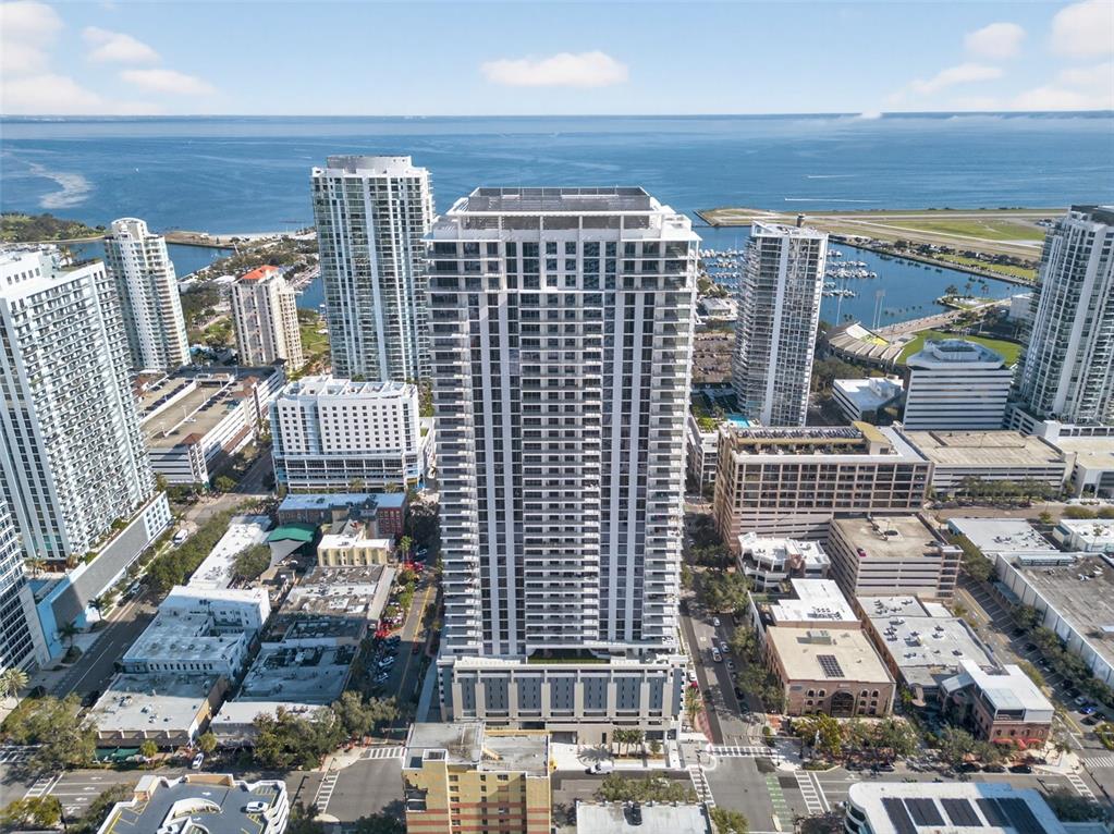 275 1ST AVENUE S UNIT 4202