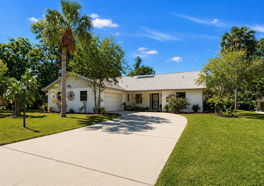 948 WINTER GARDEN DRIVE