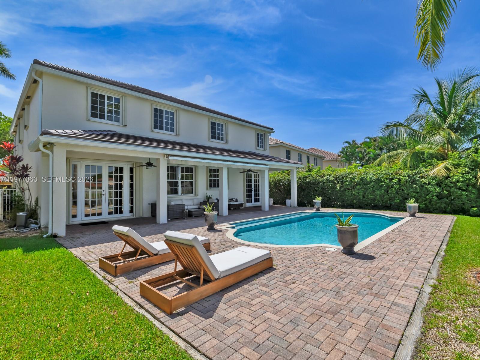 4400 Fox Ridge Dr, Weston FL 33331