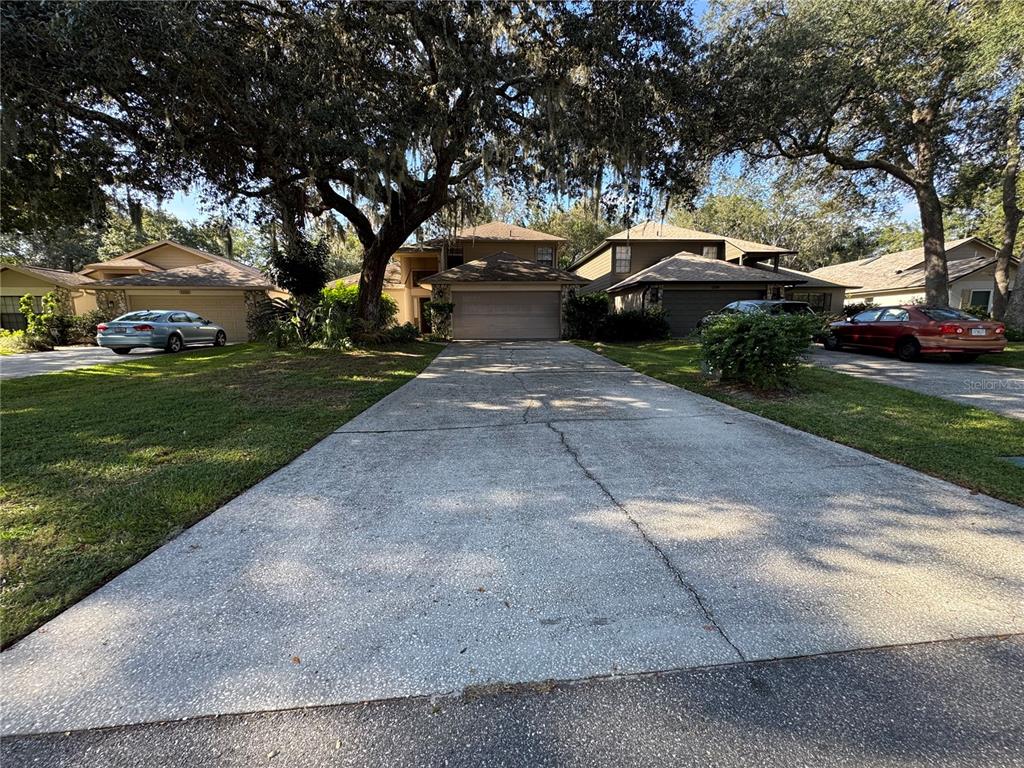 1211 OXBOW LANE