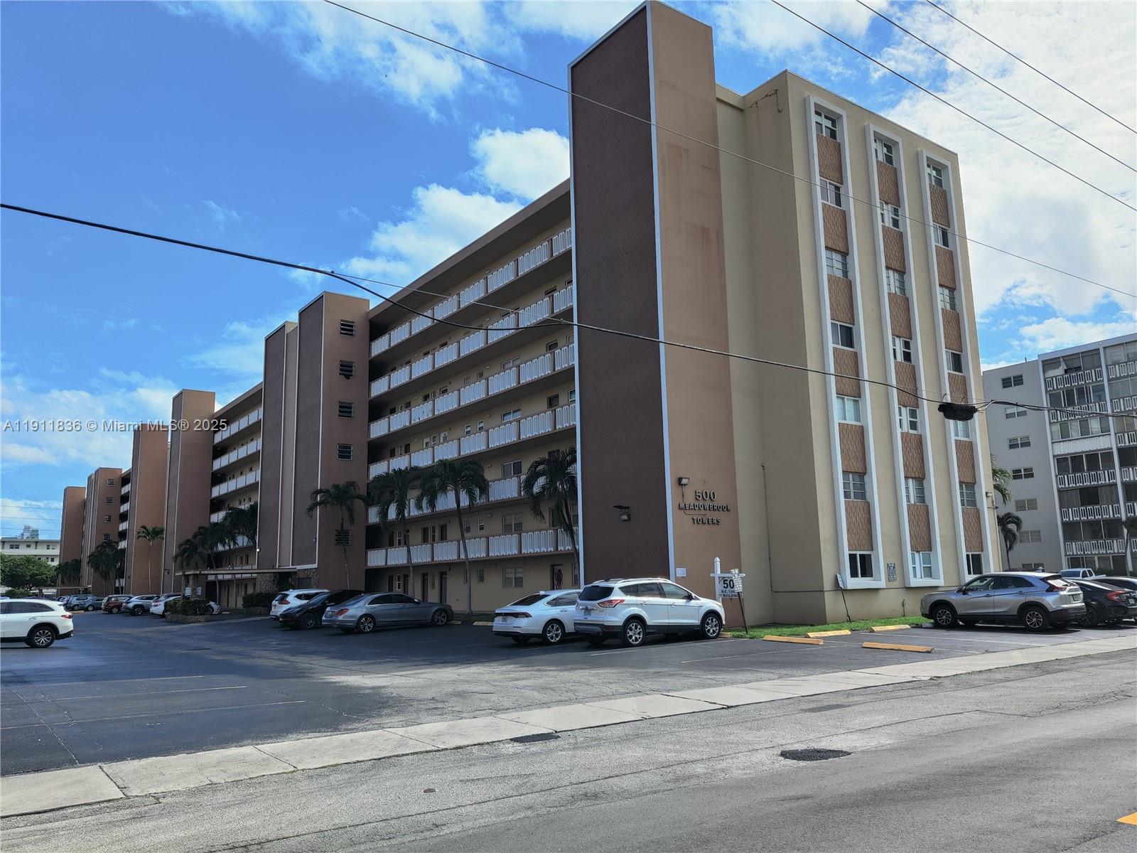 500 NE 12th Ave # 102, Hallandale Beach FL 33009