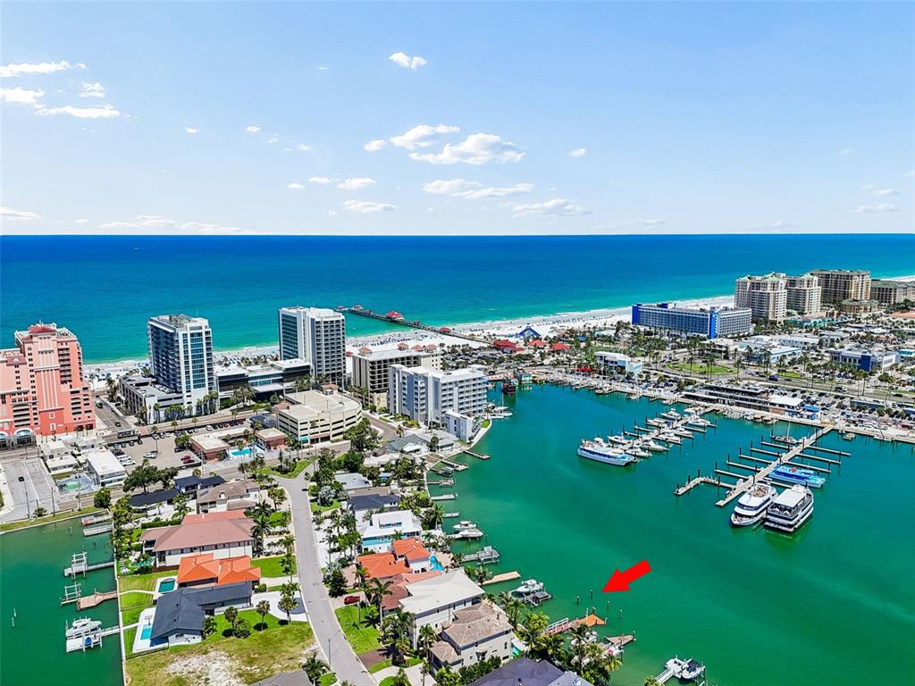 136 DEVON DRIVE, CLEARWATER BEACH, FL — photo 3 of 30