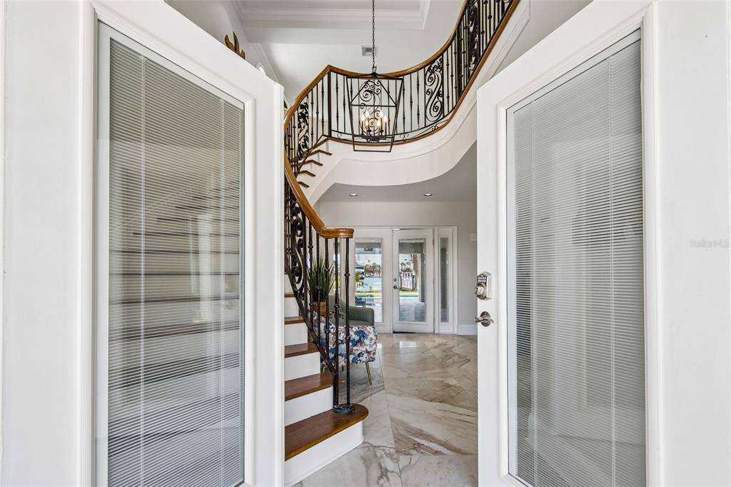 136 DEVON DRIVE, CLEARWATER BEACH, FL — photo 5 of 30