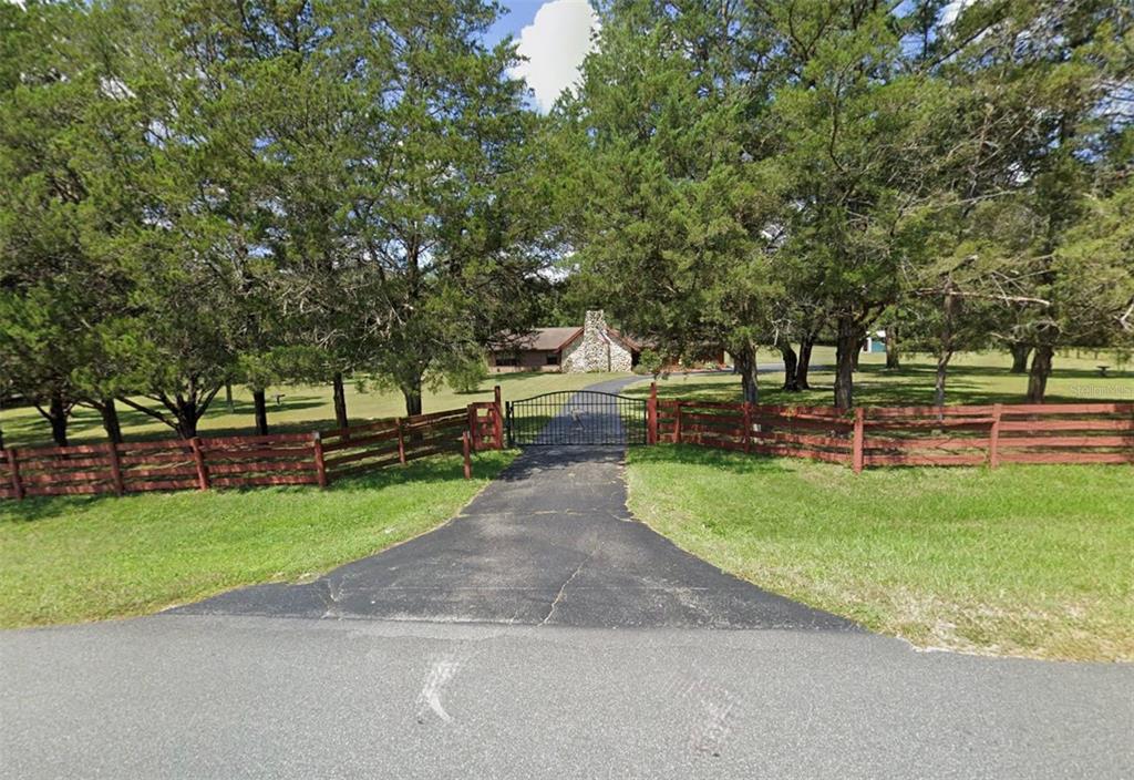 7 MEADOW WOOD DRIVE