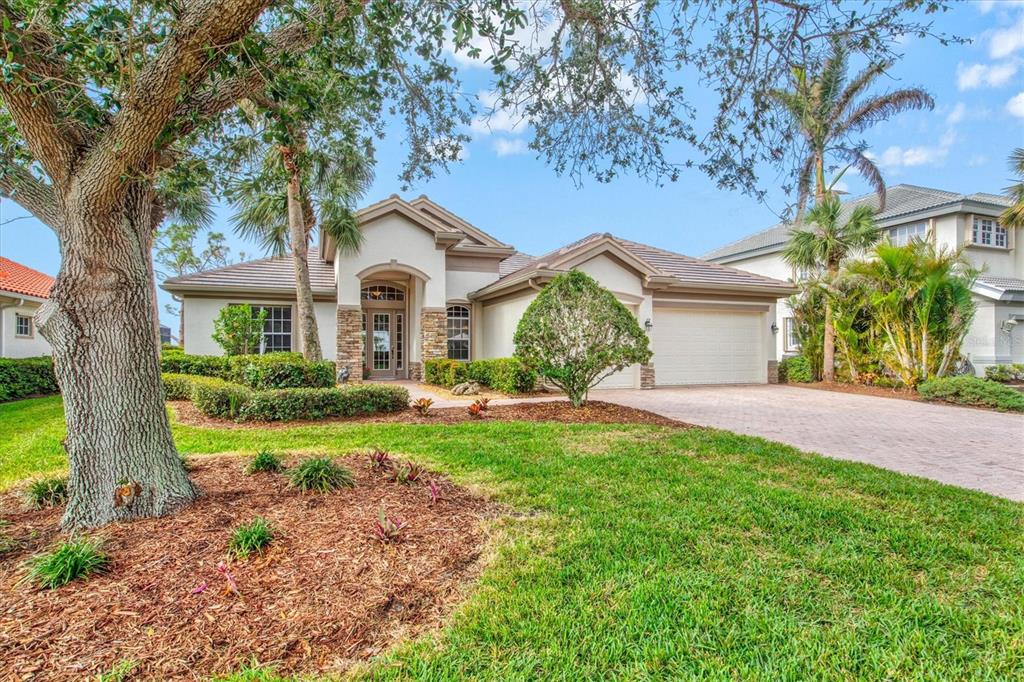 14026 ROYAL POINTE DRIVE