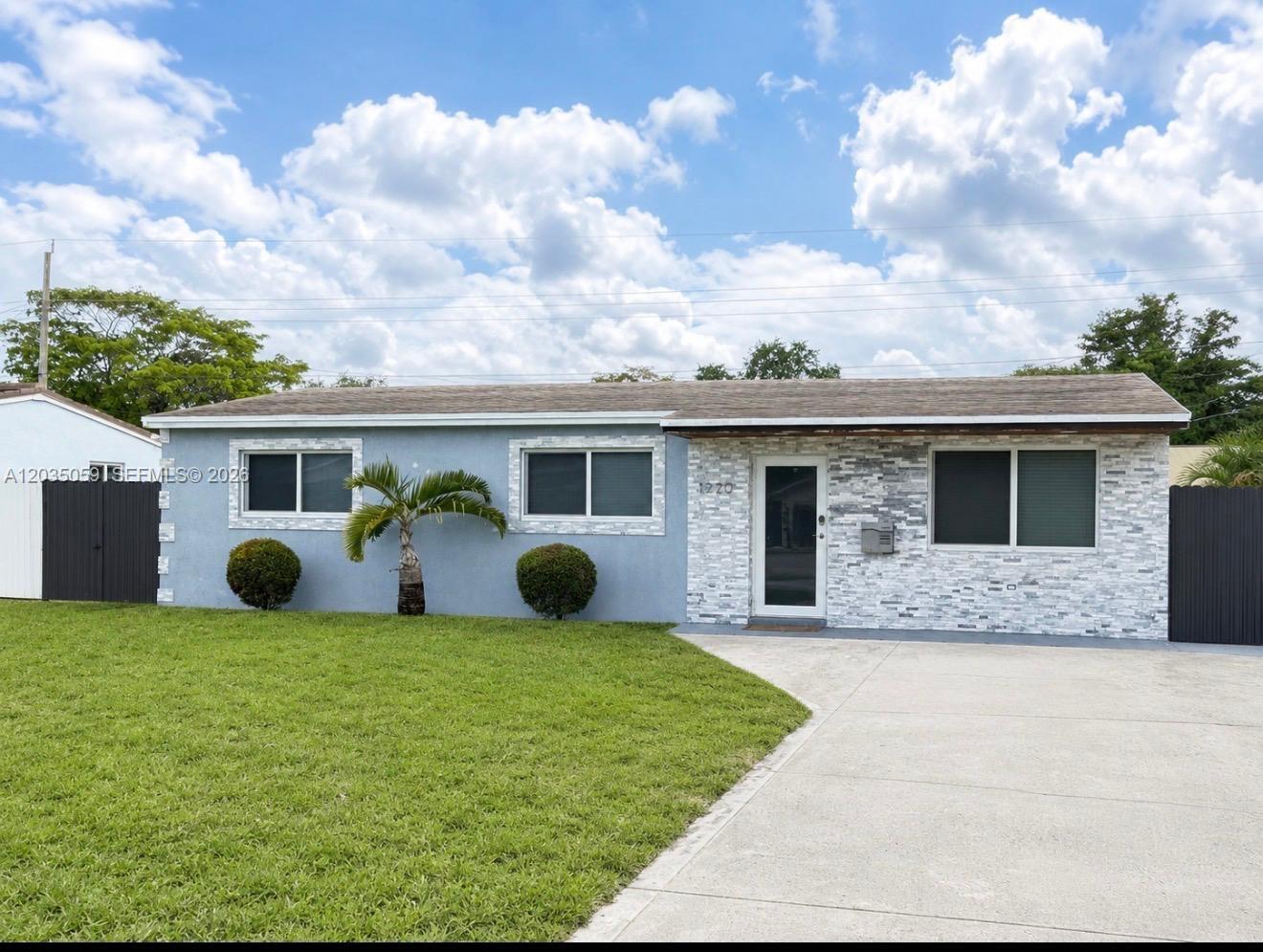 1220 N 71st Ter, Hollywood FL 33024