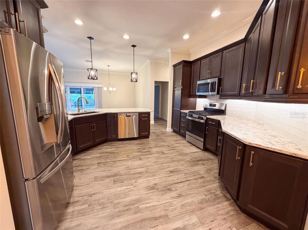 314 JAMESON LOOP, THE VILLAGES, FL — photo 2 of 26