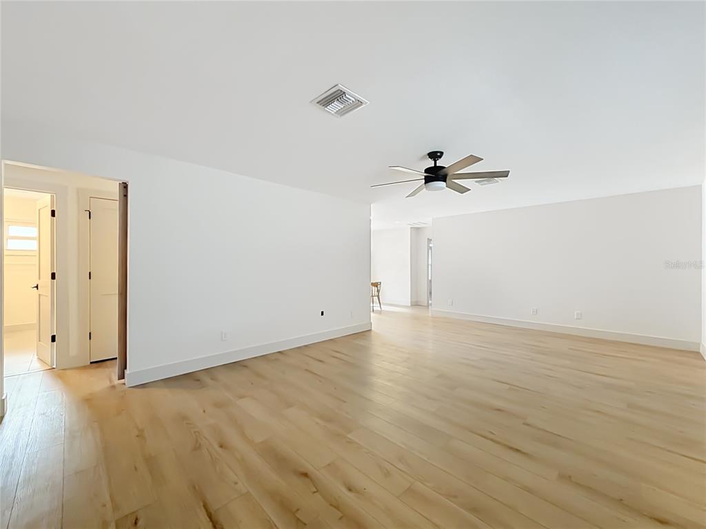 1931 VALENCIA WAY, CLEARWATER, FL — photo 5 of 30