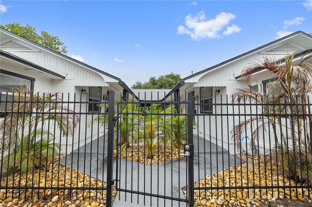 917 30TH AVENUE N UNIT 1