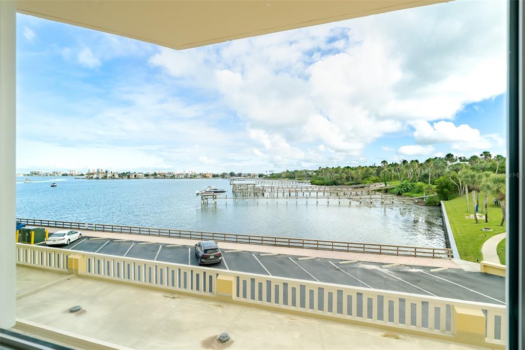 100 BLUFF VIEW DRIVE UNIT 212C