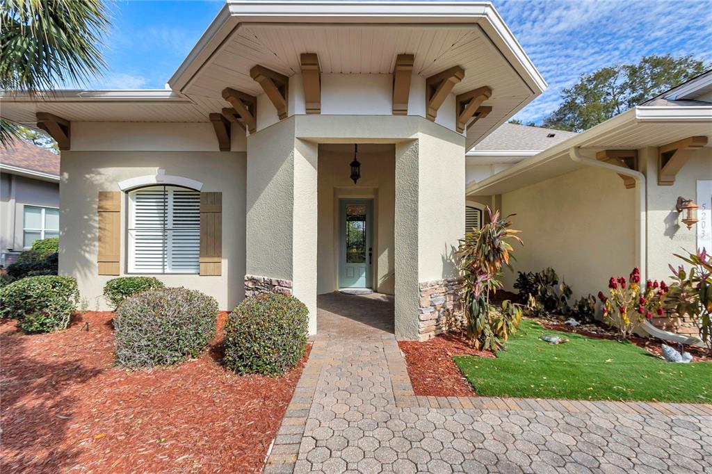 5203 GROVE MANOR