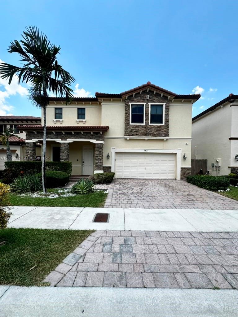 9825 NW 86th Ter, Doral FL 33178
