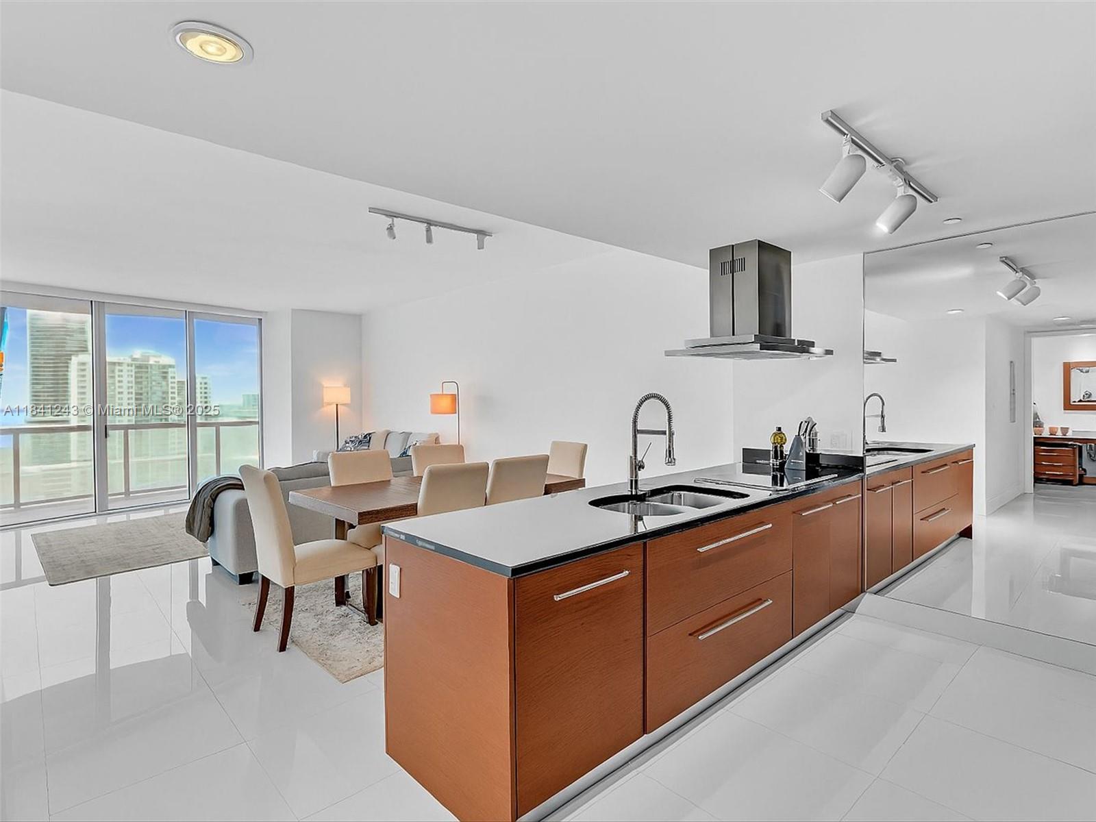 495 Brickell Ave # 5009, Miami FL 33131
