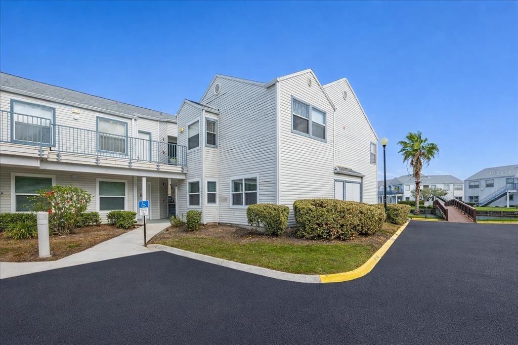 2540 WOODGATE BOULEVARD UNIT 106