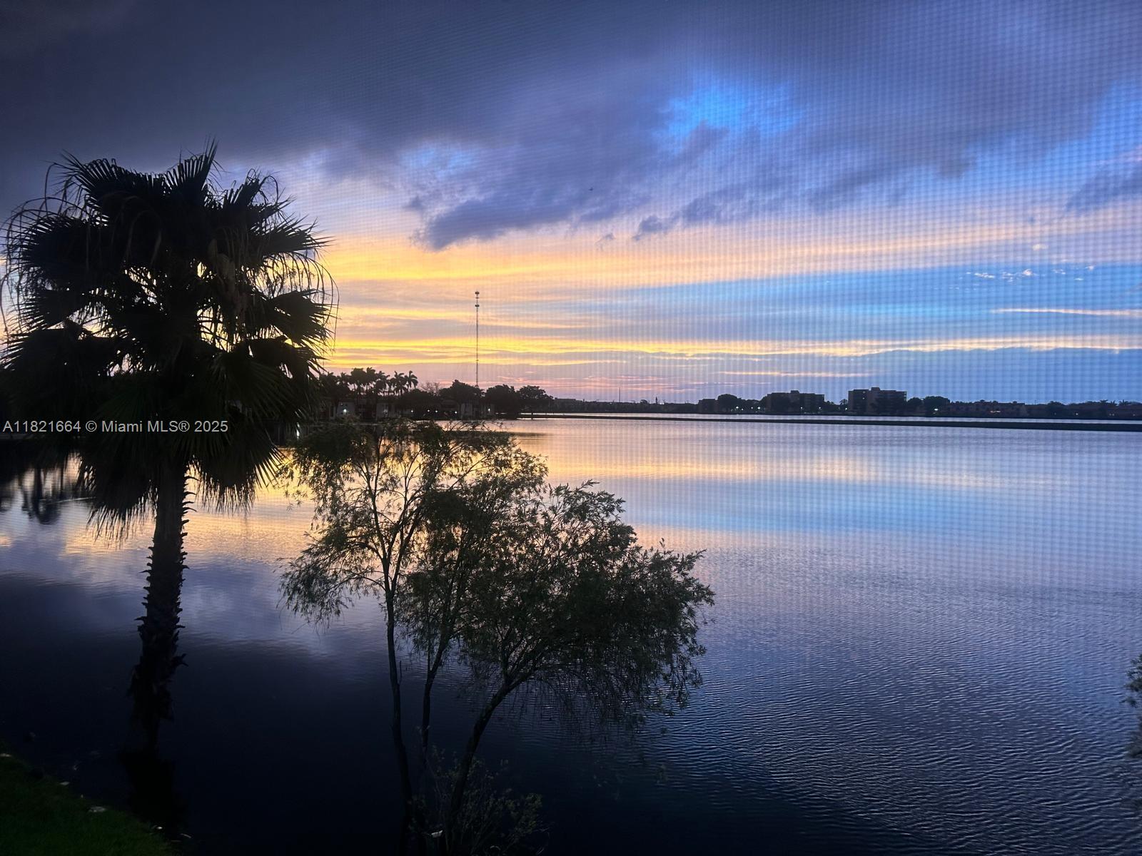 471 Ives Dairy Rd # 3, Miami FL 33179