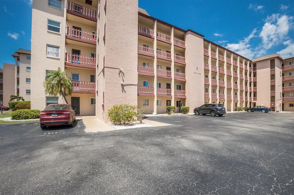 4015 LAKE BAYSHORE DRIVE UNIT 108