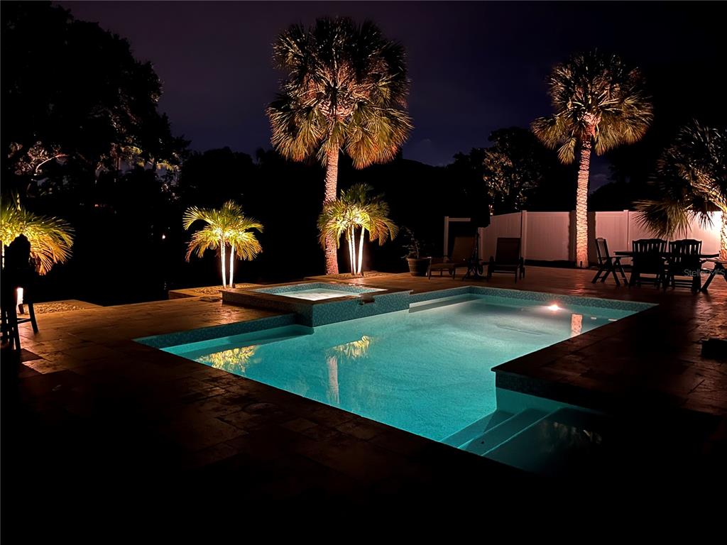 345 AVENIDA LEONA, SARASOTA, FL — photo 4 of 30