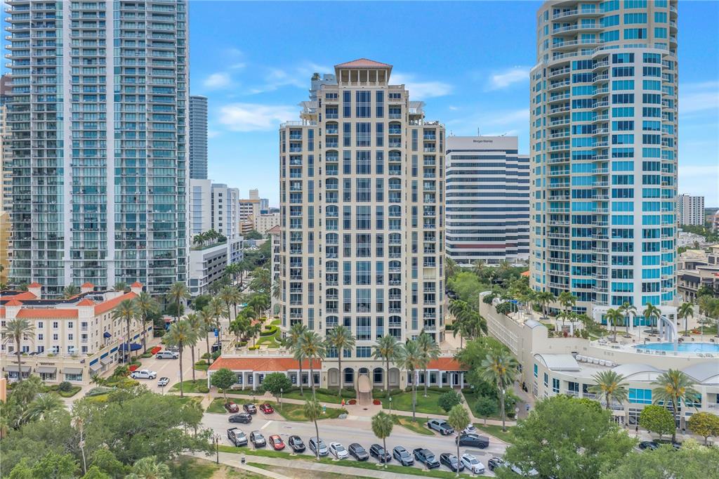 100 BEACH DRIVE NE UNIT 702