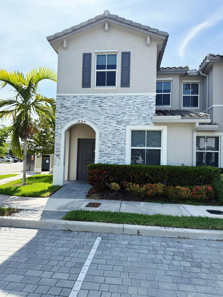 1884 SE 27th Rd # 1884, Homestead FL 33035
