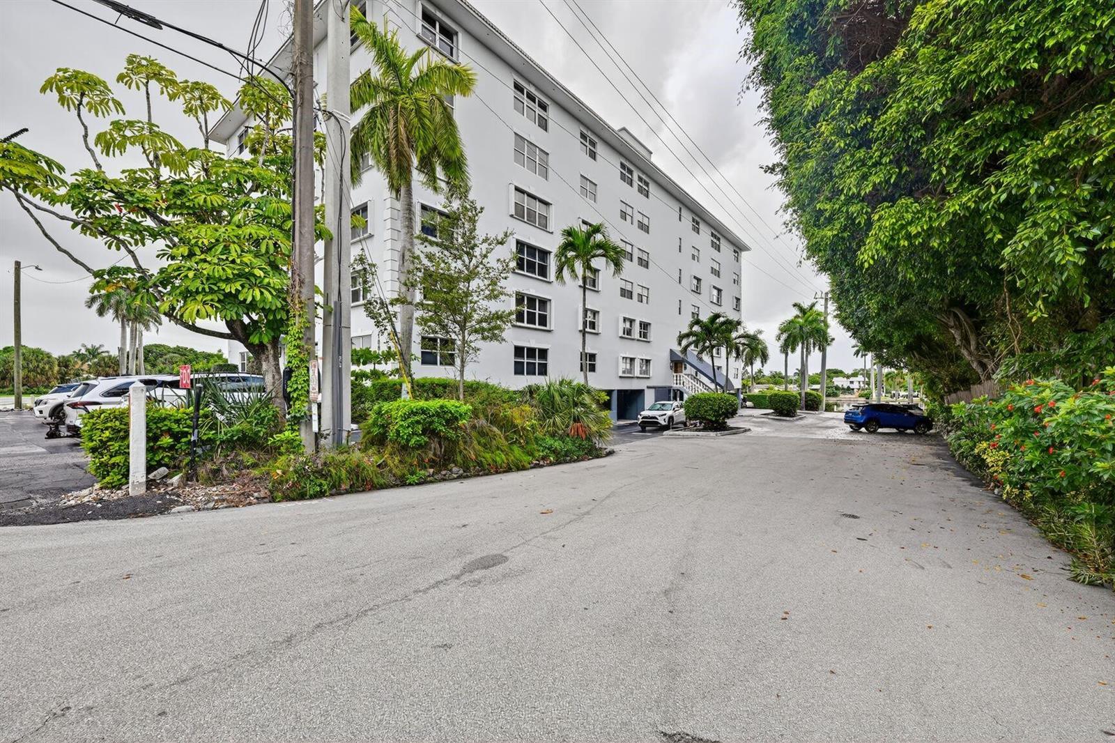 1881 Middle River Drive # 301, Fort Lauderdale FL 33305