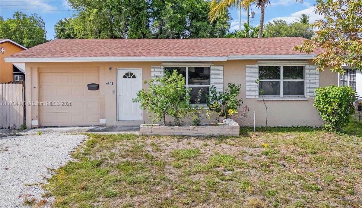 6209 Dawson St, Hollywood FL 33023