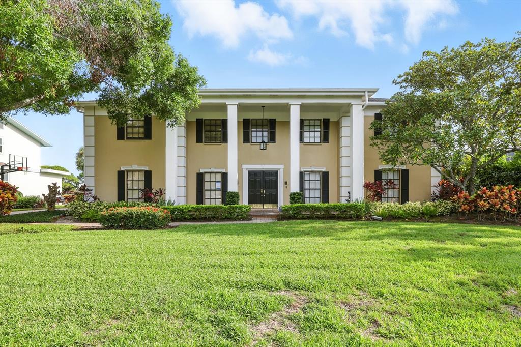 2932 SANDPIPER PLACE