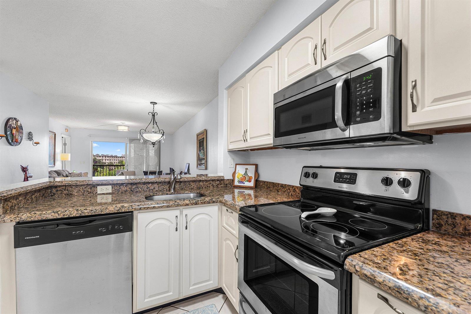 2222 N Cypress Bend Drive # 403, Pompano Beach FL 33069