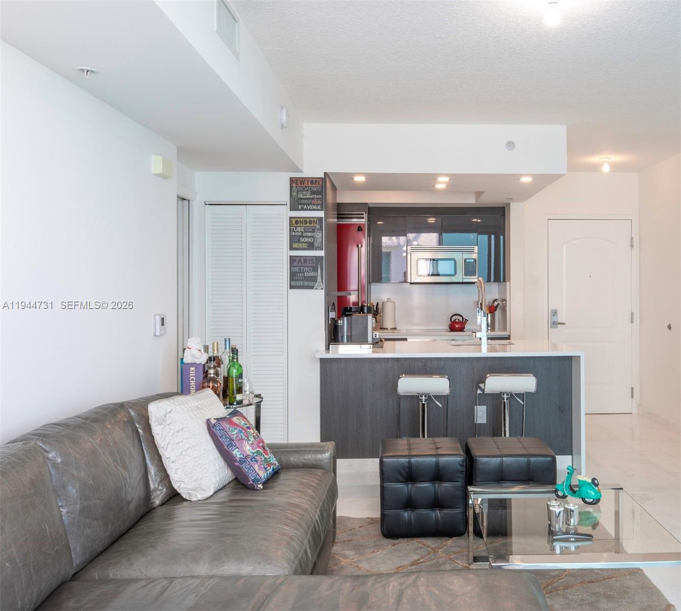 110 Washington Ave # 1722, Miami Beach FL 33139