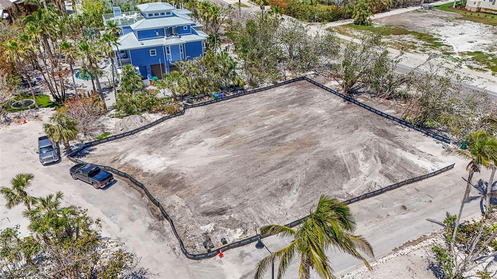 6605 GULFSIDE ROAD, LONGBOAT KEY, FL — photo 4 of 24
