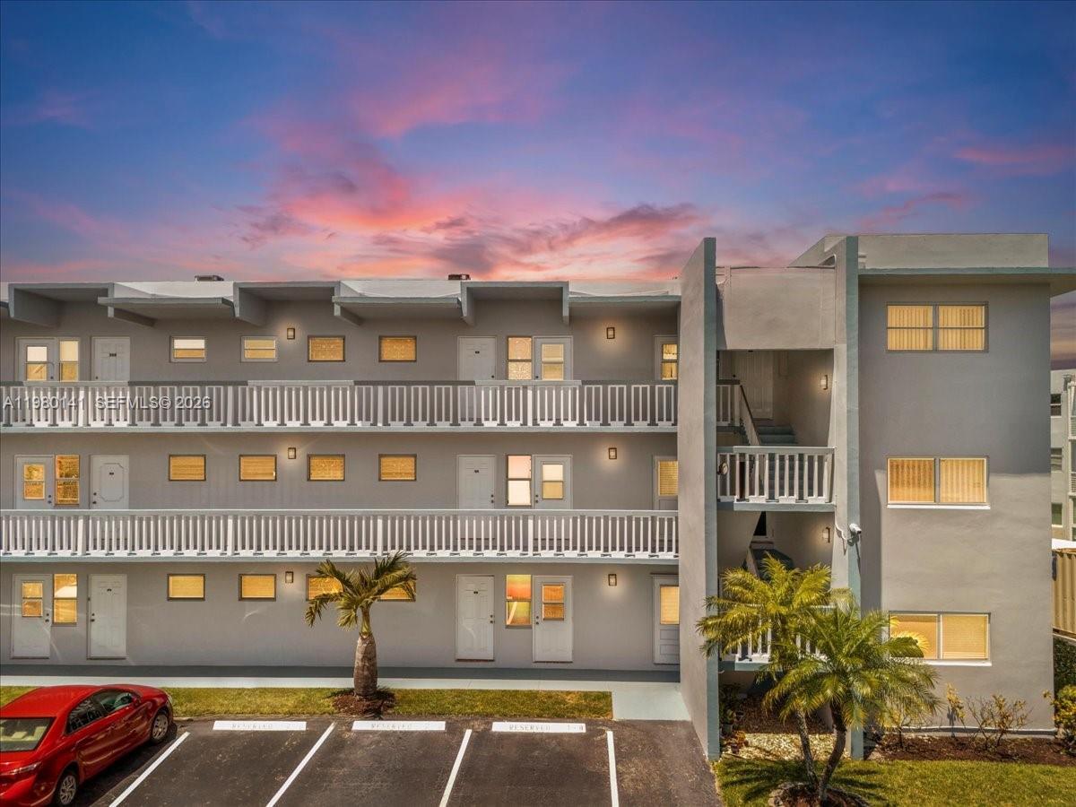 2200 Park Ln # 109, Hollywood FL 33021