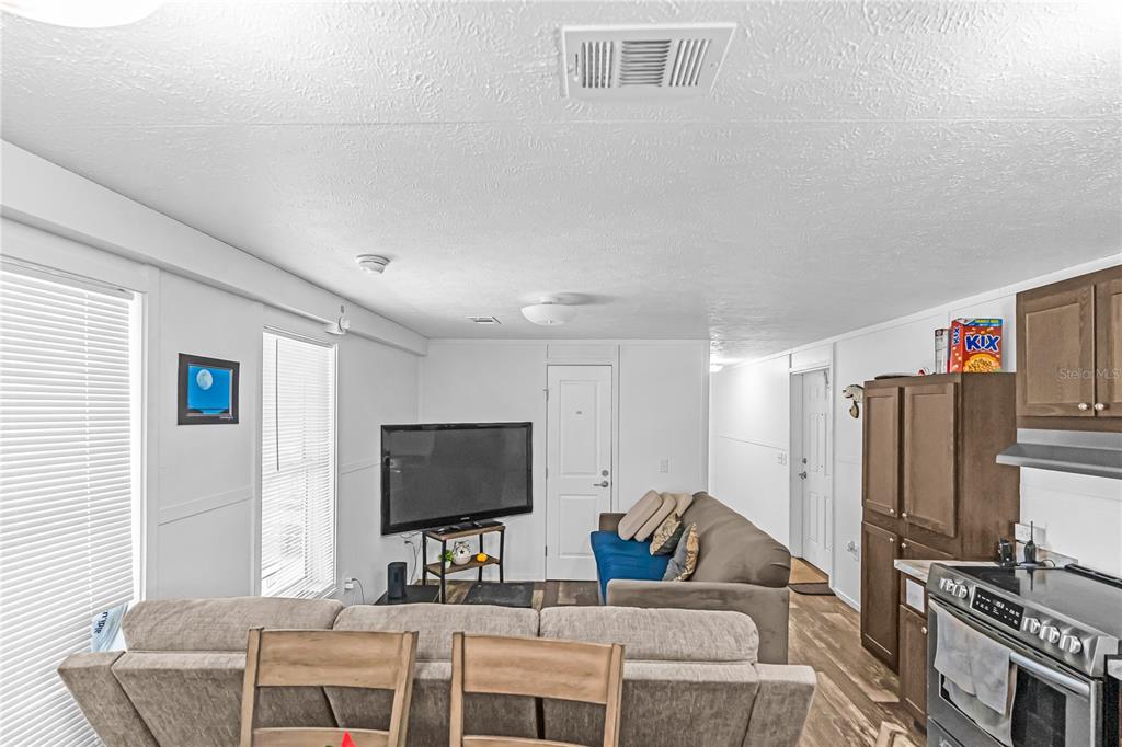 1321 BLUFF HAMMOCK ROAD, LORIDA, FL — photo 3 of 30