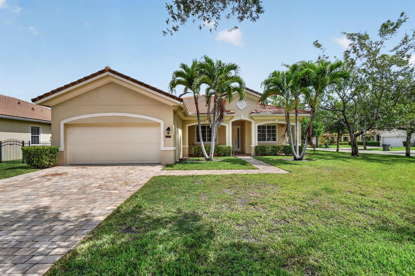 6810 Osage Circle, FL 33413