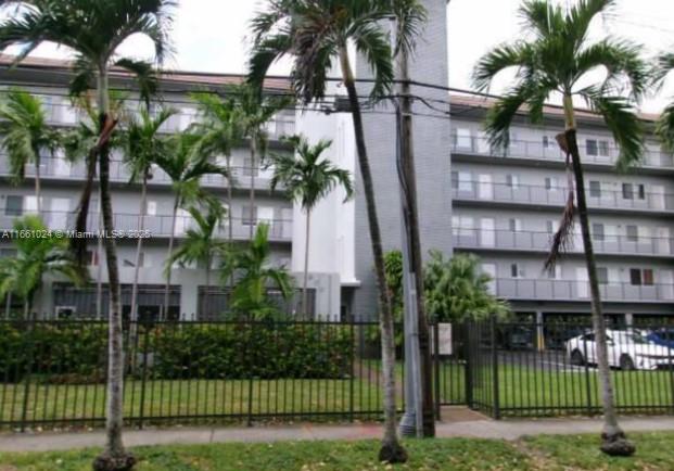 900 SW 84th Ave # 207A, Miami FL 33144