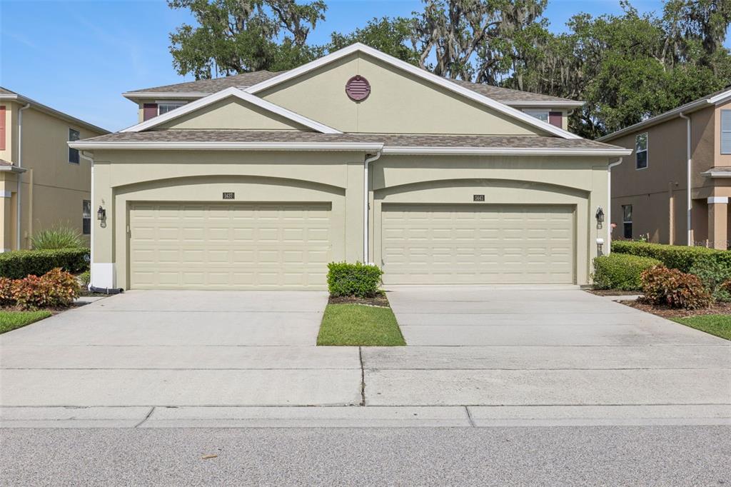 1437 SCARLET OAK LOOP