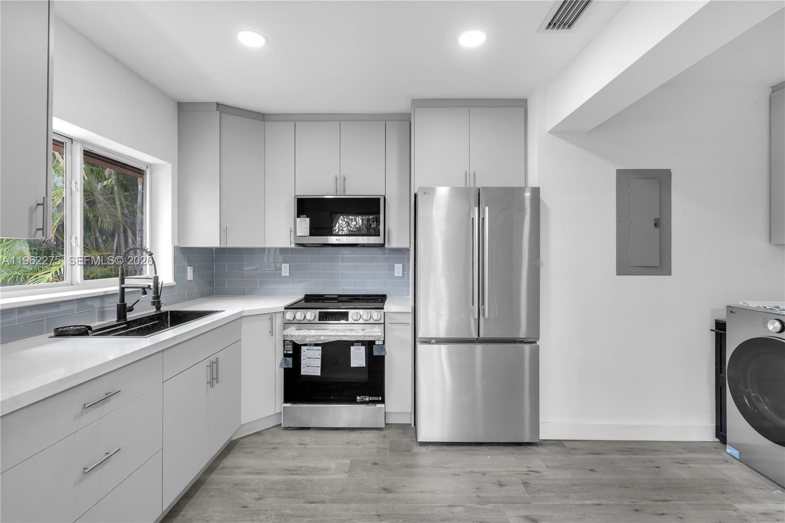 7412 Big Cypress Dr, Miami Lakes FL 33014