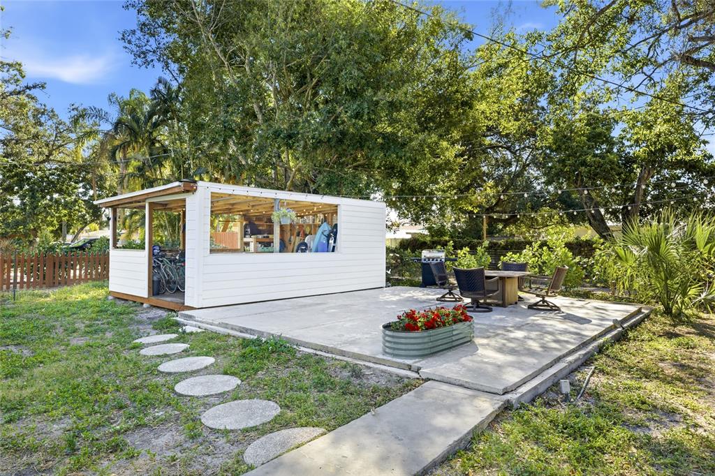 2317 7TH AVENUE W, BRADENTON, FL — photo 2 of 30