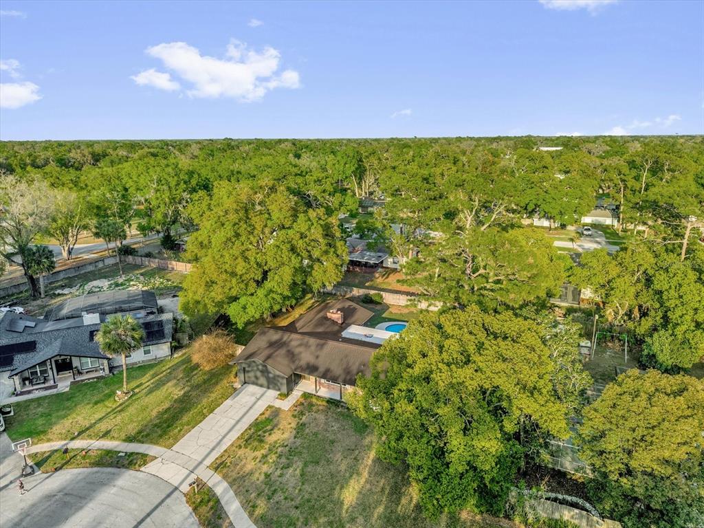 2 HUDSON COVE