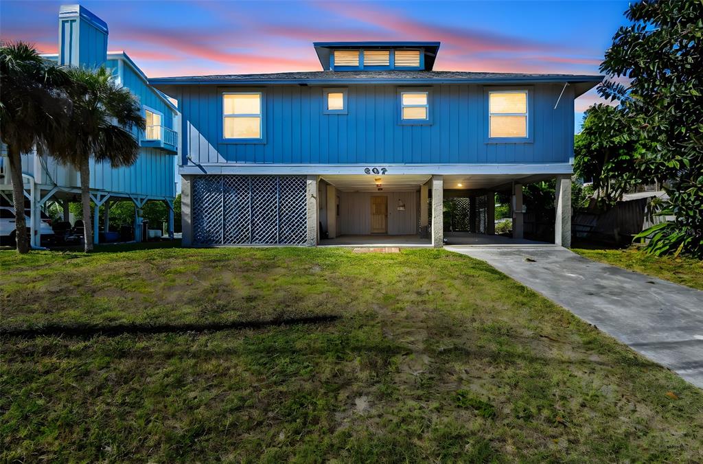 807 SEABREEZE DRIVE