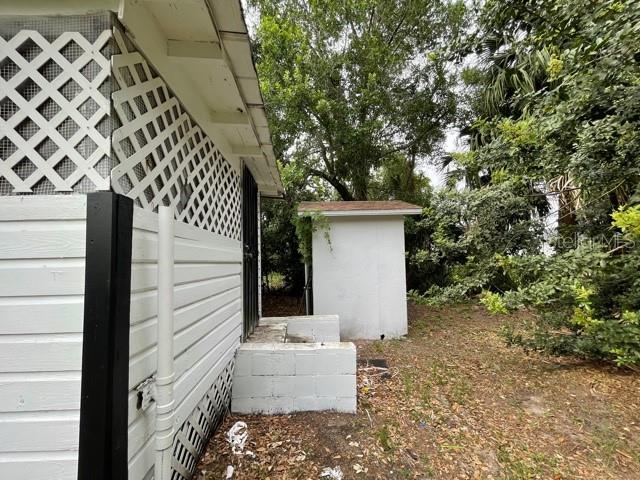 1703 MCCARTHY, SANFORD, FL — photo 2 of 15